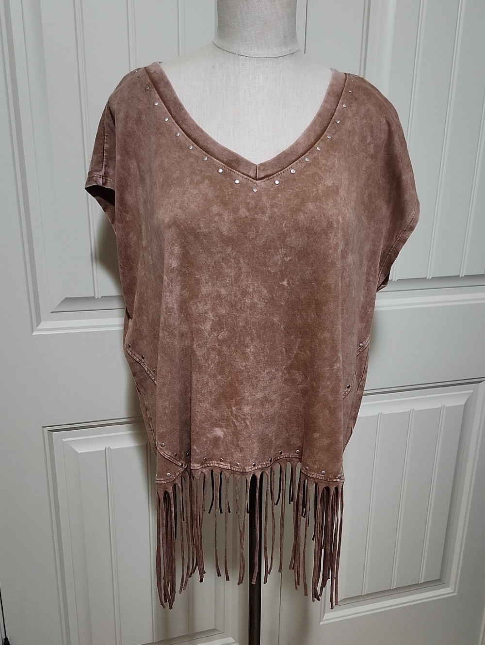 Fringed Suede-Look V-Neck Top with Stud Detail - Dusty Brown by CATO Sz 14/16W